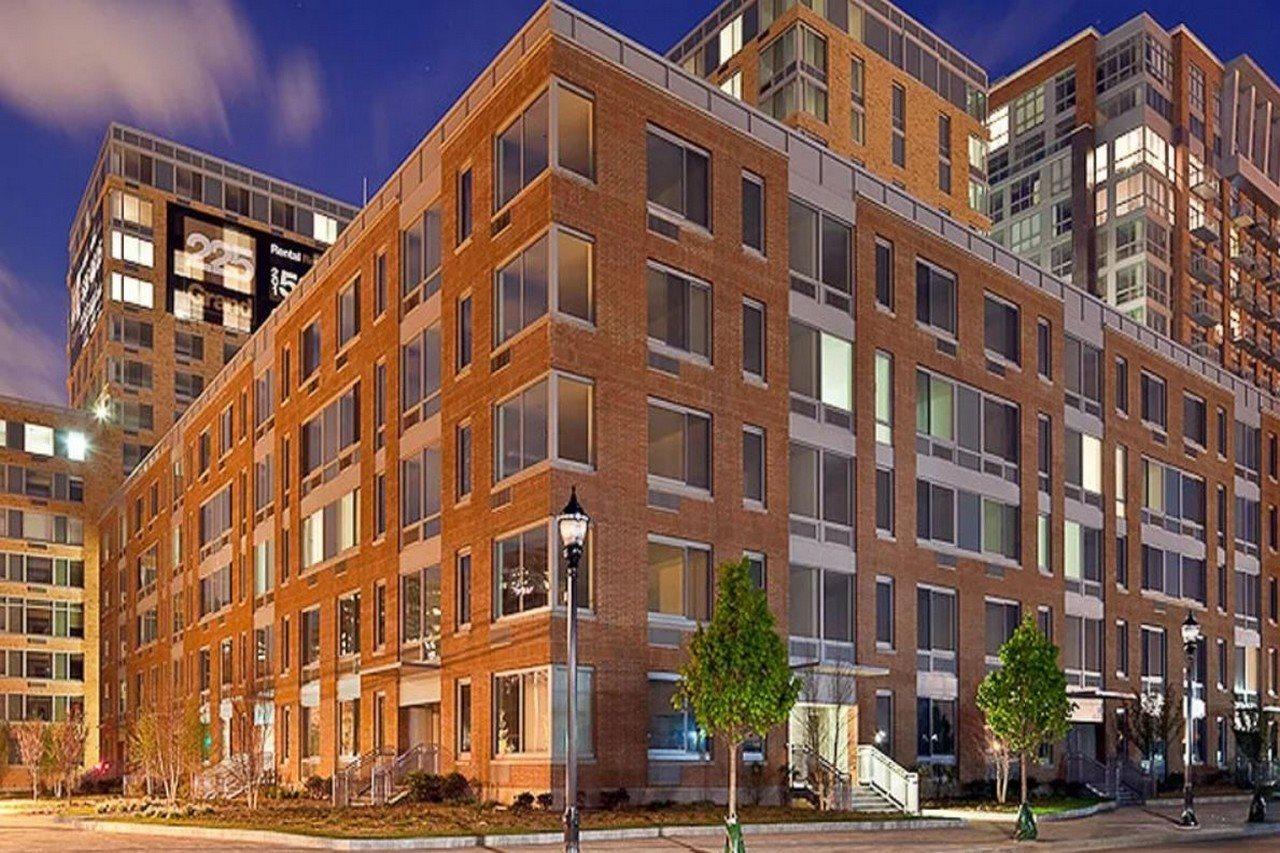 Luxy Suites Grand Jersey City Exterior photo